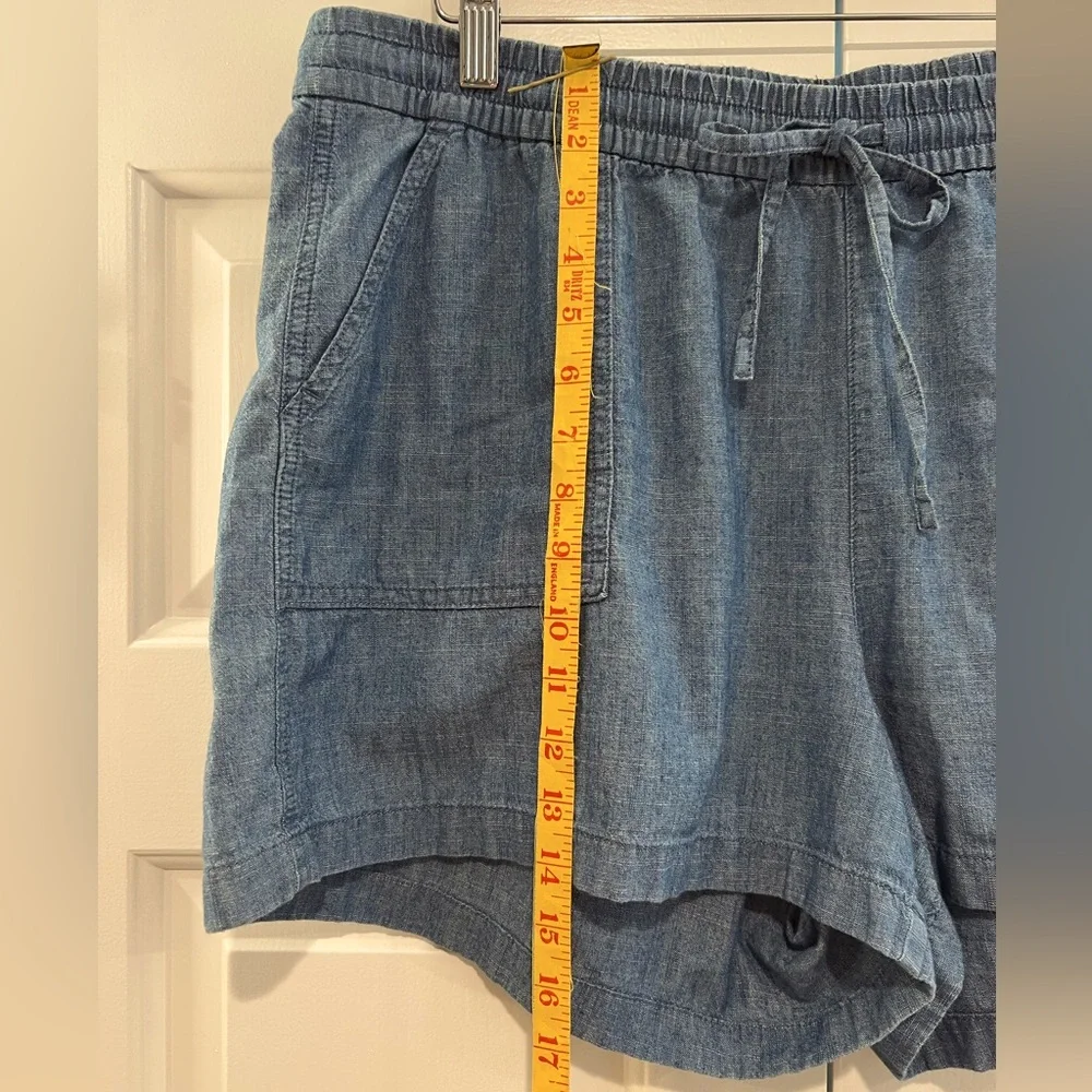 J Crew Chambray Blue Women's Shorts - Picture 3 of 4